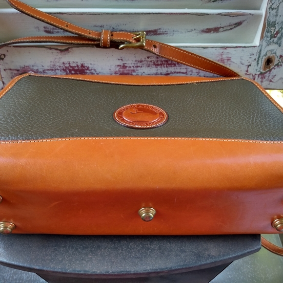 Vintage Dooney & Bourke handbag - Picture 3 of 4